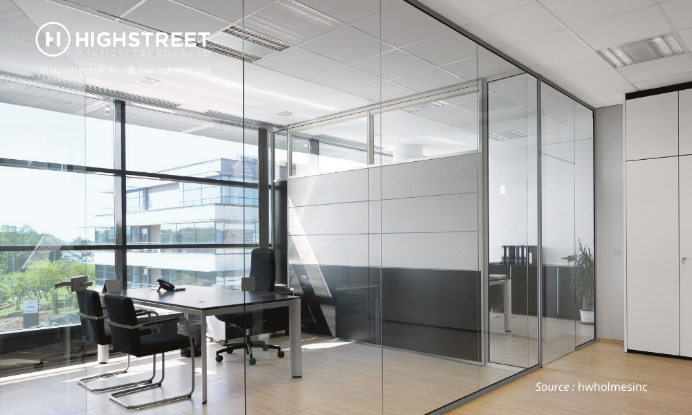 Mengapa Frosted Glass Paling Favorit dalam Desain Kantor?